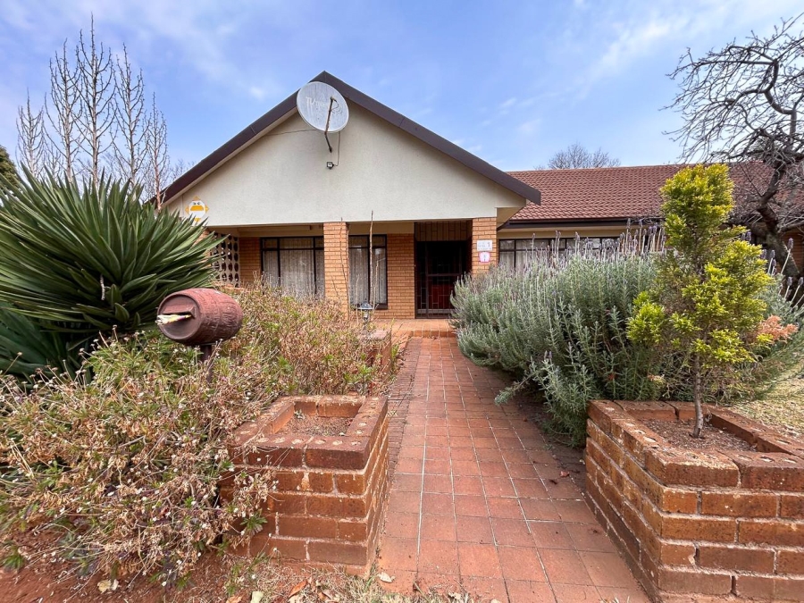 4 Bedroom Property for Sale in Parys Free State